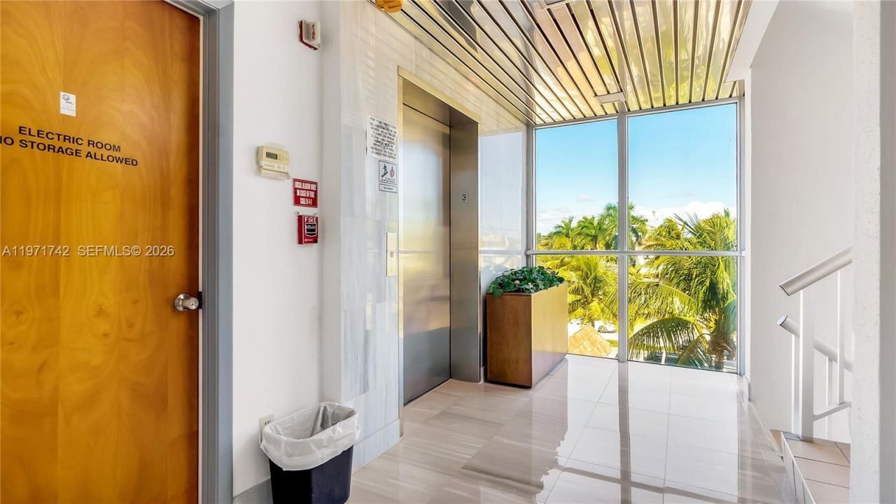 240 Commercial Blvd, Lauderdale by the Sea, FL 33308 Photo