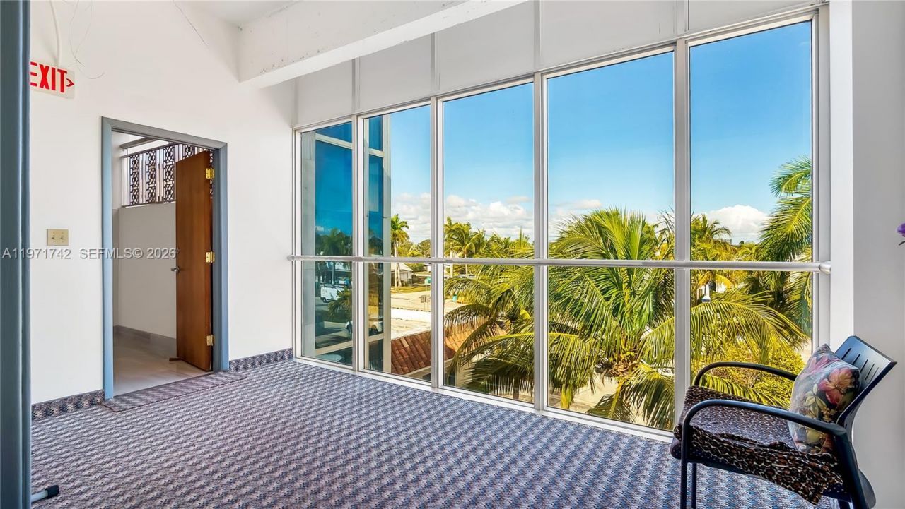 240 Commercial Blvd, Lauderdale by the Sea, FL 33308 Photo