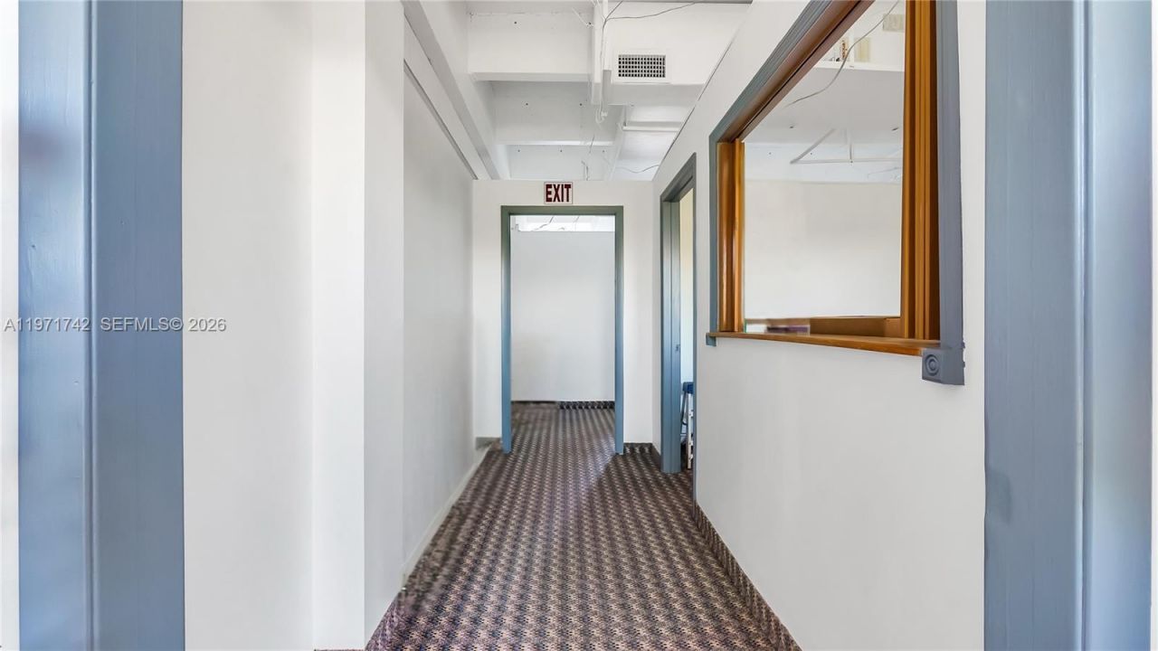 240 Commercial Blvd, Lauderdale by the Sea, FL 33308 Photo