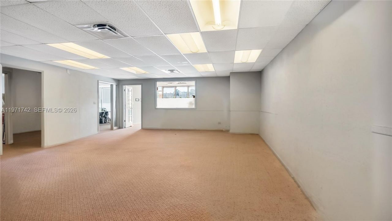 240 Commercial Blvd, Lauderdale by the Sea, FL 33308 Photo