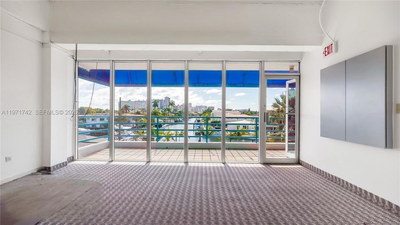 240 Commercial Blvd, Lauderdale by the Sea, FL 33308 Photo