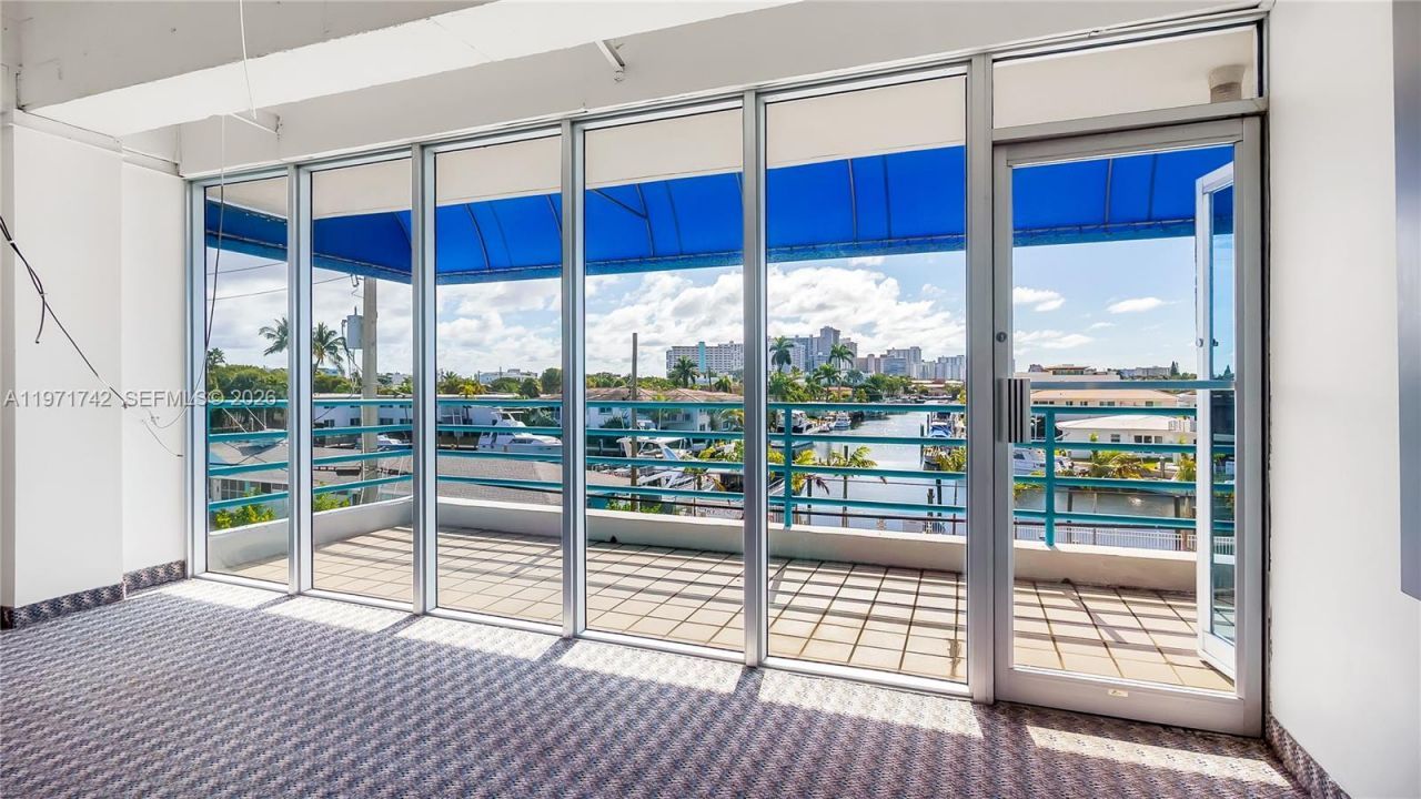 240 Commercial Blvd, Lauderdale by the Sea, FL 33308 Photo