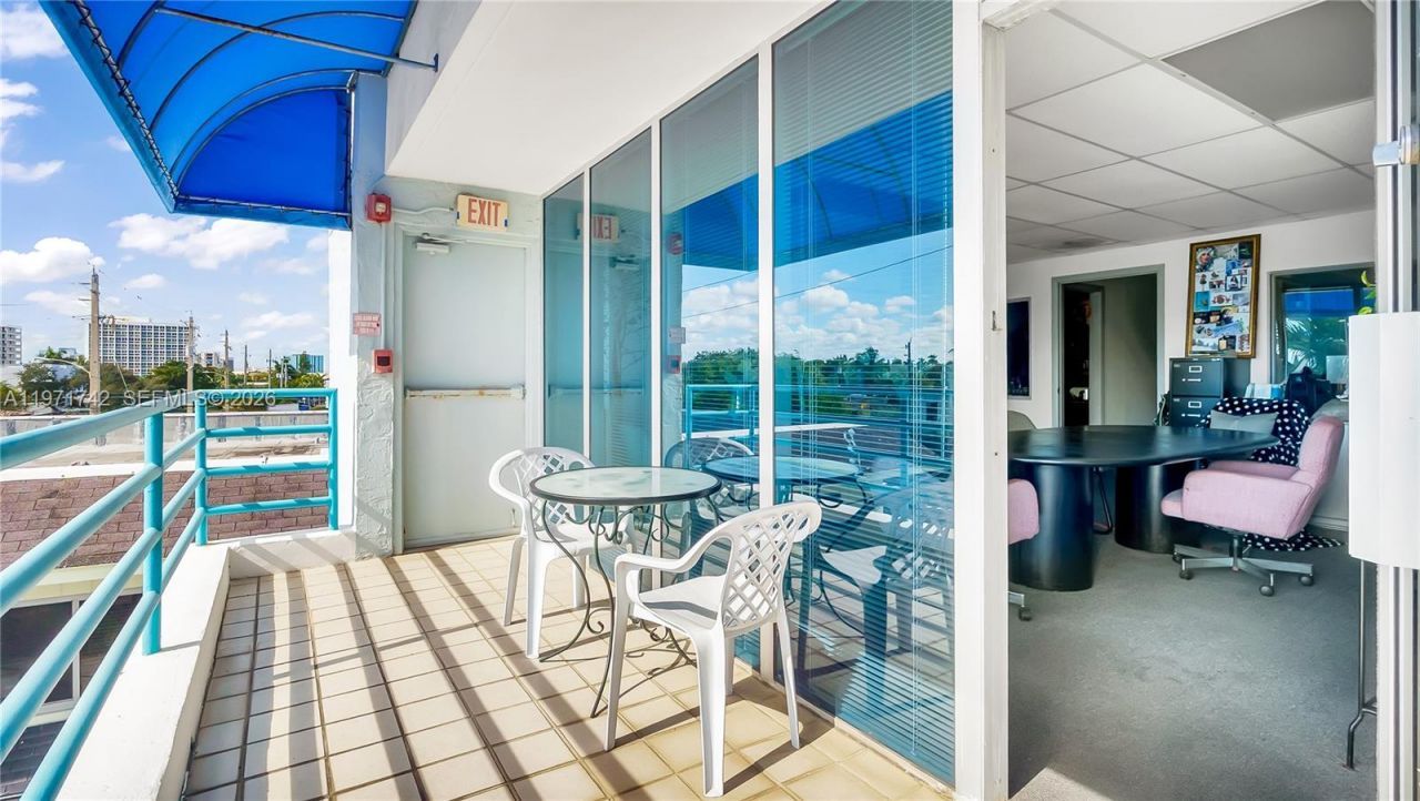 240 Commercial Blvd, Lauderdale by the Sea, FL 33308 Photo