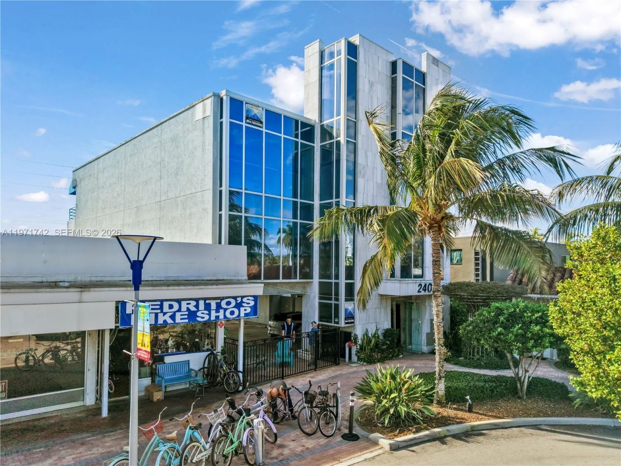 240 Commercial Blvd, Lauderdale by the Sea, FL 33308 Photo