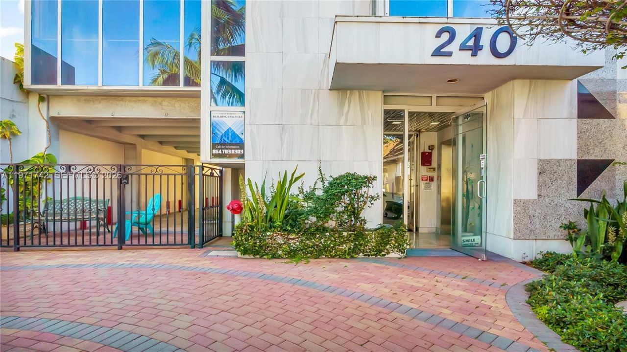 240 Commercial Blvd, Lauderdale by the Sea, FL 33308 Photo