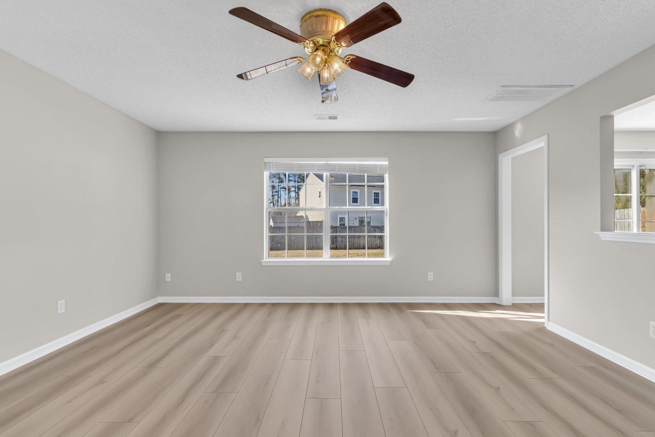 131 Patriot Lane Photo 11