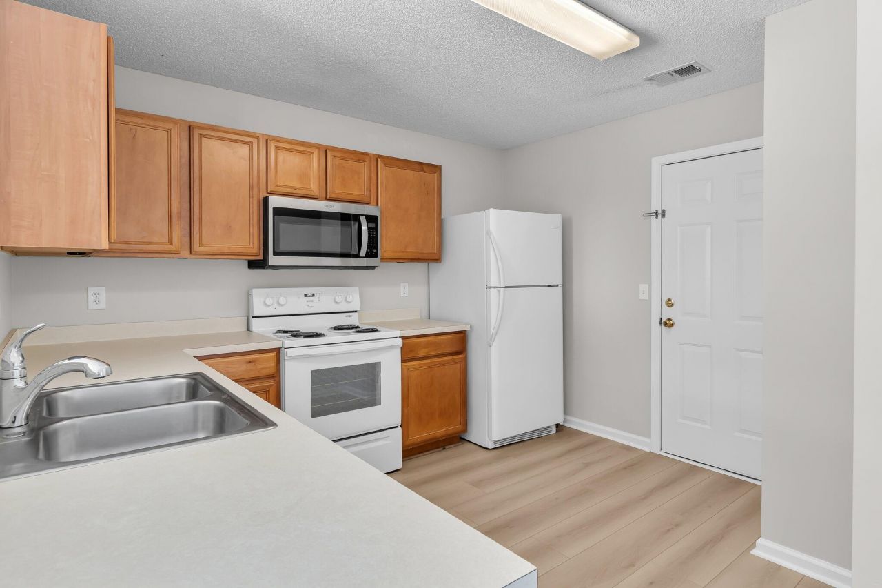 131 Patriot Lane Photo 8