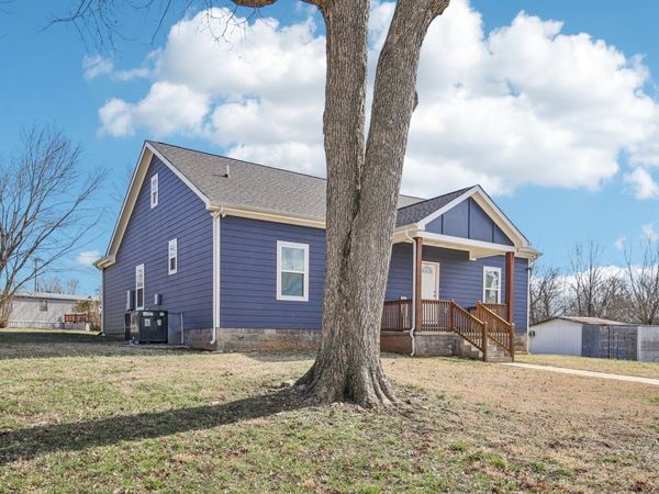 103 Deer Ln, Russellville, KY 42276