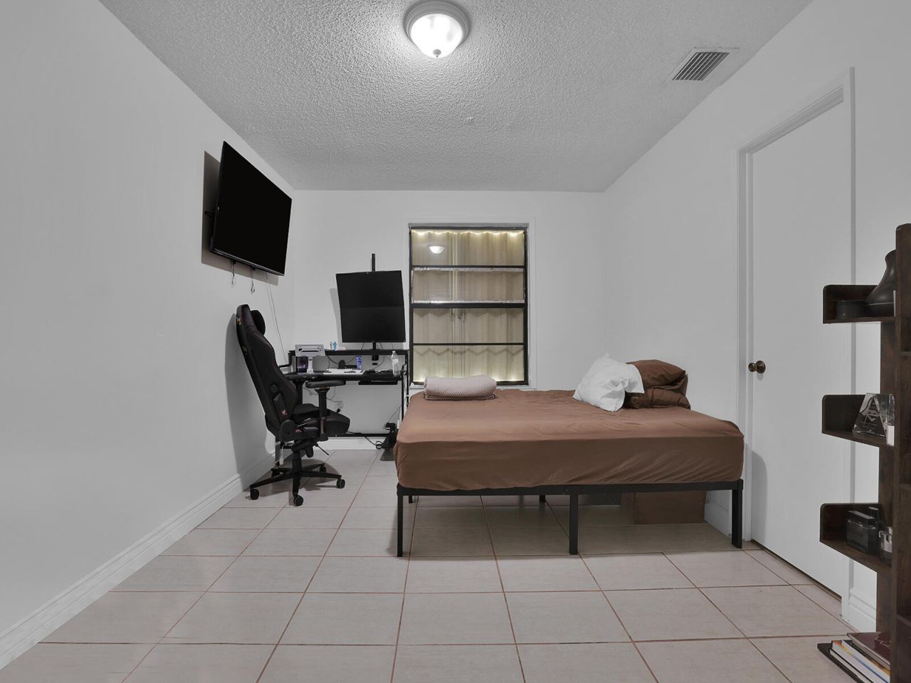 9702 NW 5th Lane, Unit 9702, Miami, FL 33172 Photo