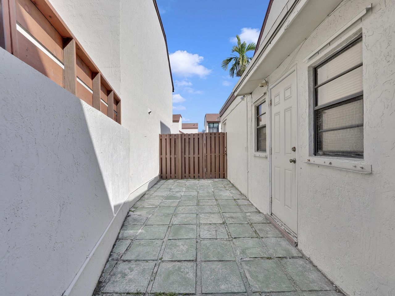 9702 NW 5th Lane, Unit 9702, Miami, FL 33172 Photo