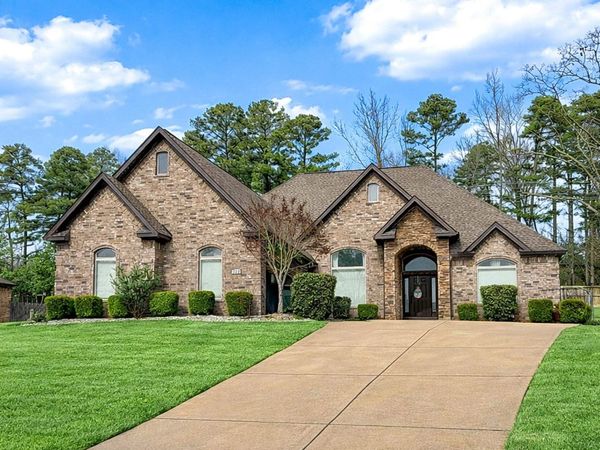 542 Scarlet Oaks Drive, Benton, AR 72019