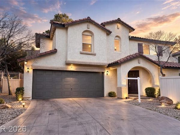 6311 Blue Twilight Court, Las Vegas, NV 89108