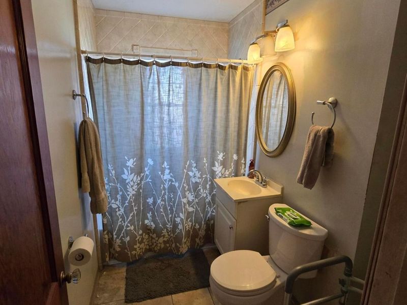 4517 Saint Rita Lane, Columbus, OH 43213 Photo 8