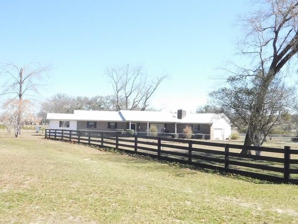 374 NE Magnolia, Branford, FL 32008