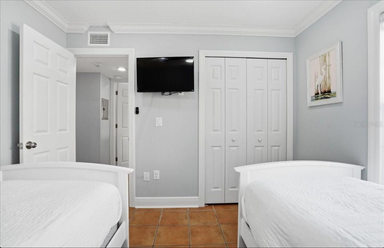 1325 Gulf Drive N, Unit 125, Bradenton Beach, FL 34217 Photo