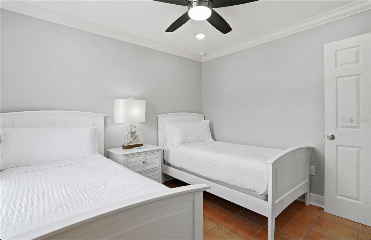 1325 Gulf Drive N, Unit 125, Bradenton Beach, FL 34217 Photo