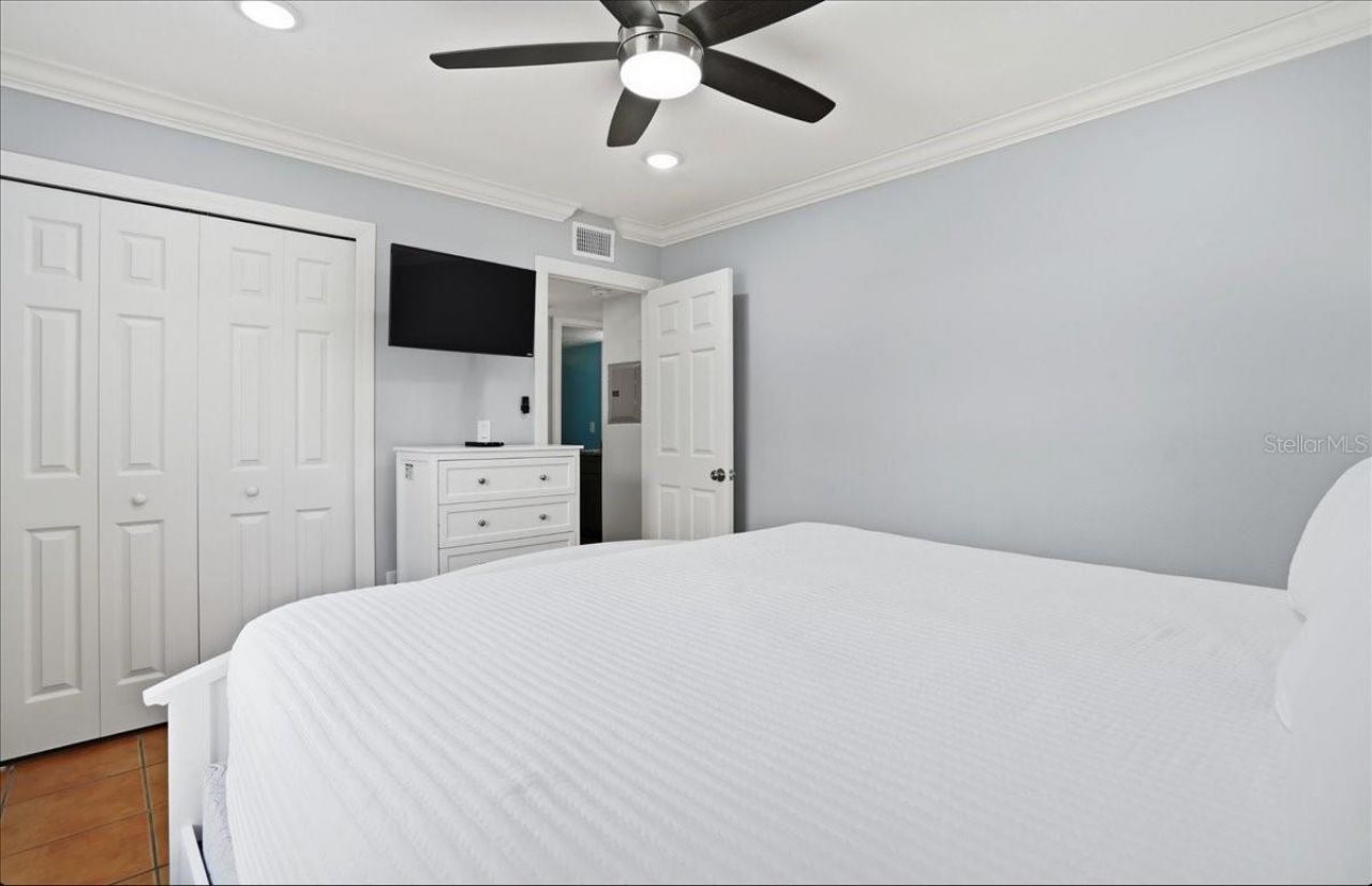 1325 Gulf Drive N, Unit 125, Bradenton Beach, FL 34217 Photo