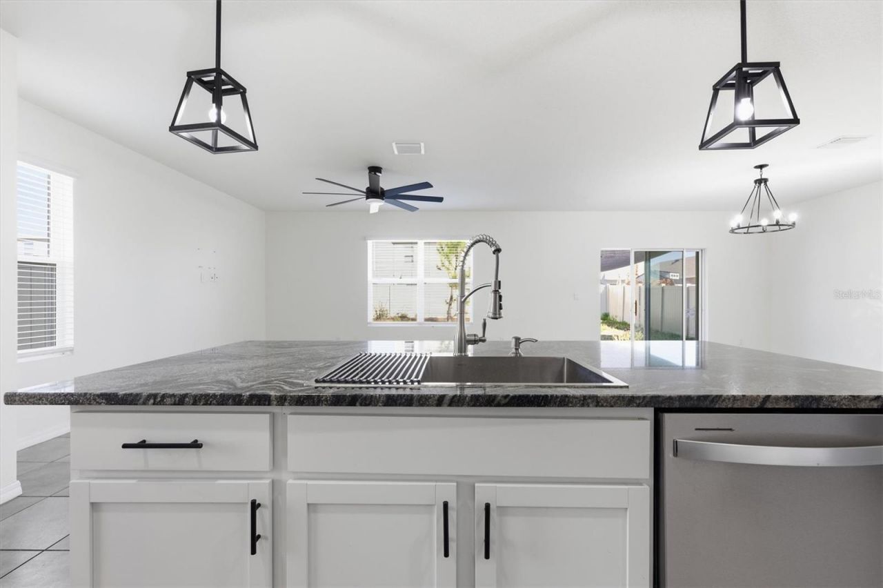5608 Wandering Willow Drive, Wesley Chapel, FL 33545 Photo