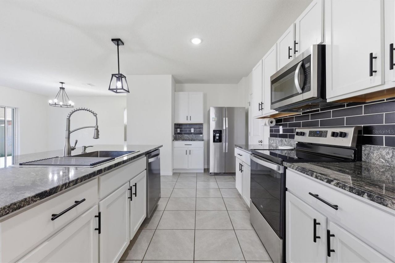 5608 Wandering Willow Drive, Wesley Chapel, FL 33545 Photo