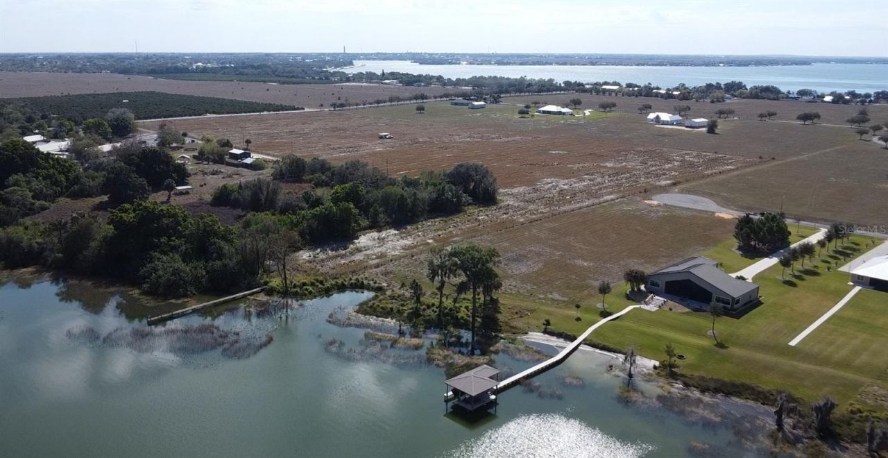 100 Cloverleaf Road , Lake Placid, FL 33852 Photo