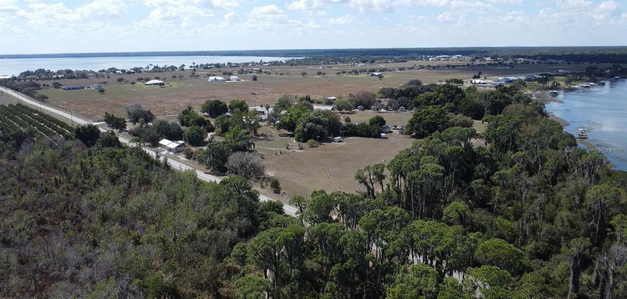 100 Cloverleaf Road , Lake Placid, FL 33852 Photo