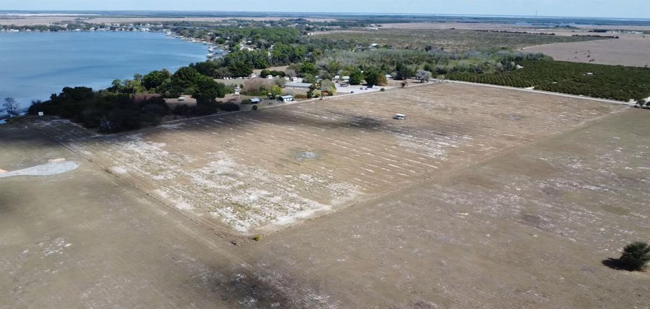 100 Cloverleaf Road , Lake Placid, FL 33852 Photo