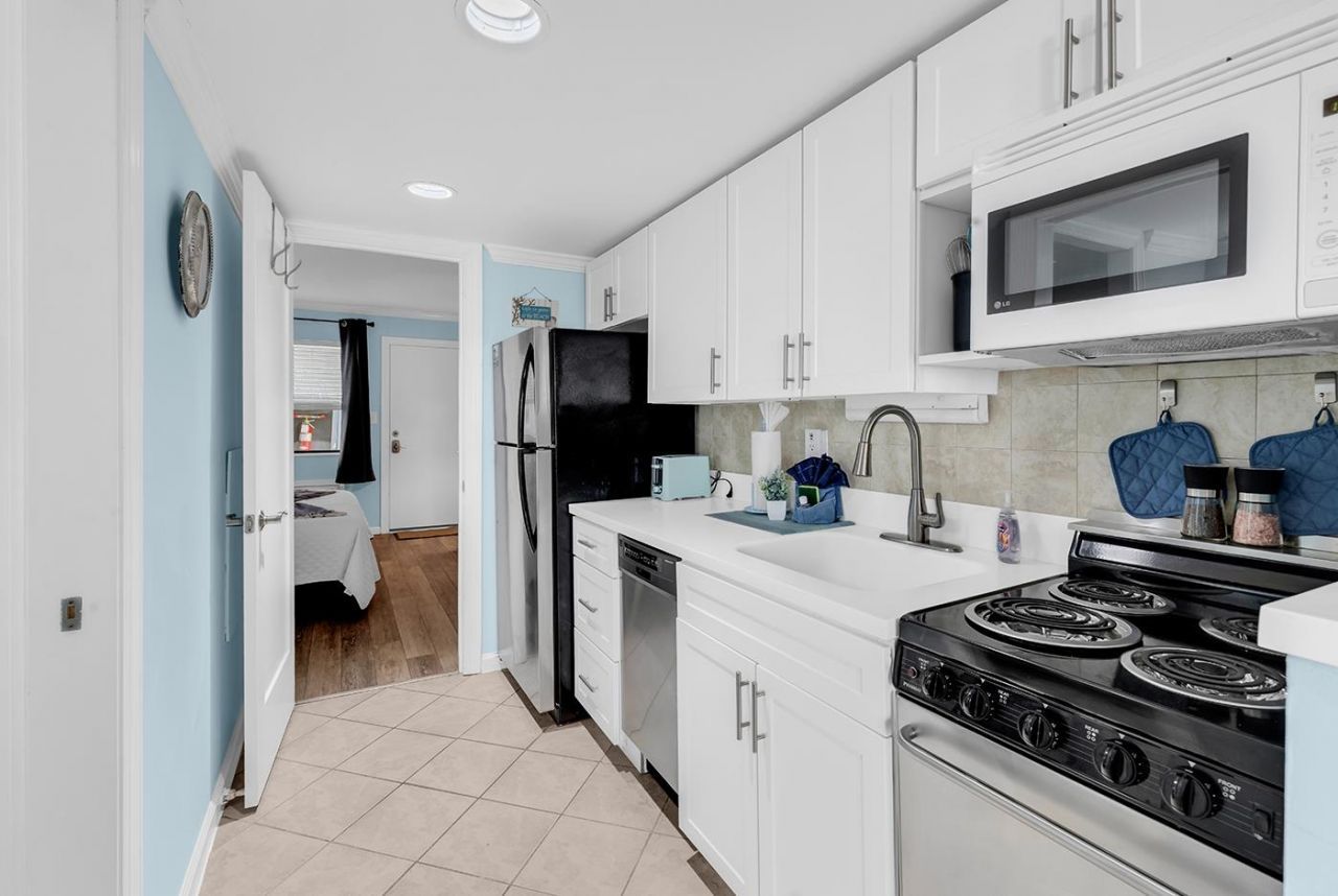 2001 S Ocean Blvd. S  Photo 12