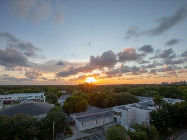 301 Altara Ave, Unit 719, Coral Gables, FL 33146
