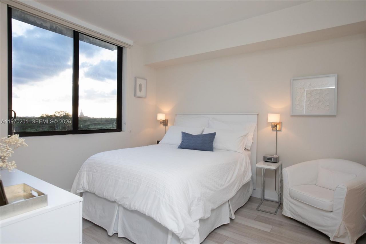 301 Altara Ave, Unit 719, Coral Gables, FL 33146 Photo