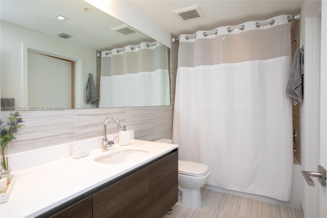 301 Altara Ave, Unit 719, Coral Gables, FL 33146 Photo