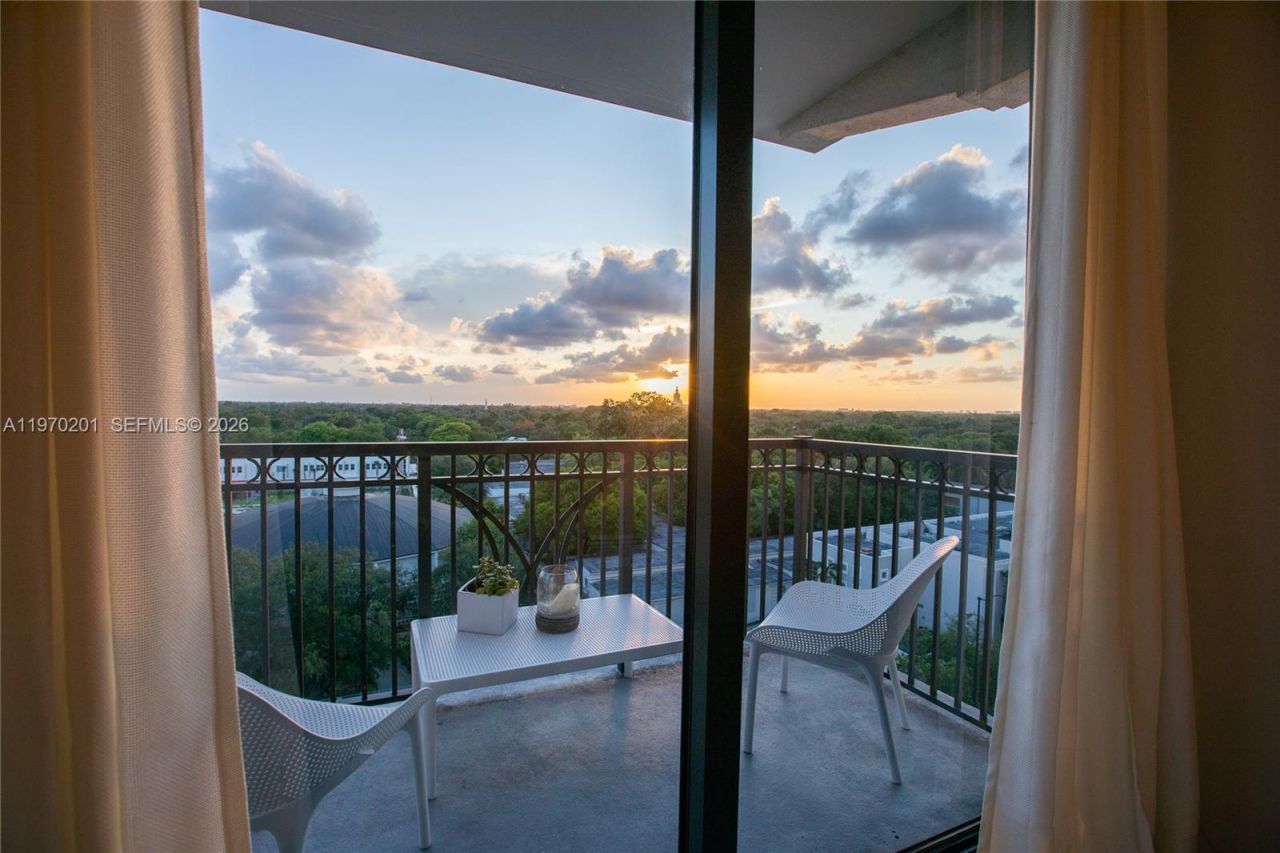 301 Altara Ave, Unit 719, Coral Gables, FL 33146 Photo