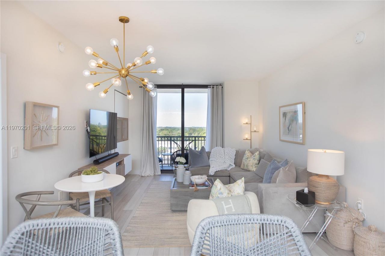 301 Altara Ave, Unit 719, Coral Gables, FL 33146 Photo