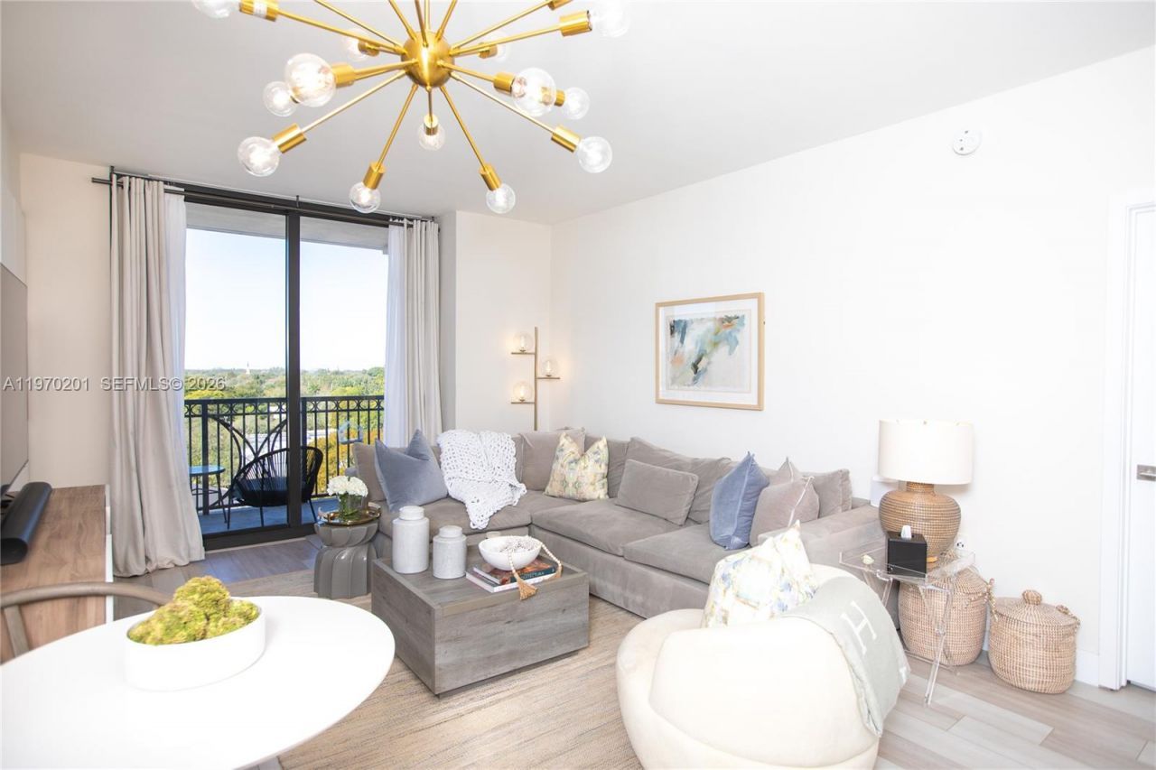 301 Altara Ave, Unit 719, Coral Gables, FL 33146 Photo