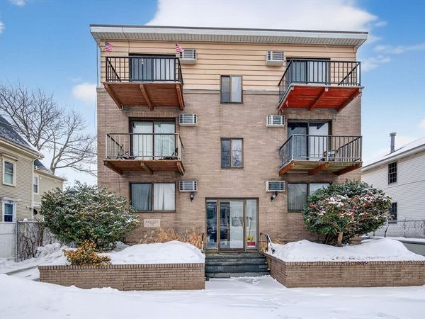 10-16 Stephen St, Unit 5, Lynn, MA 01902