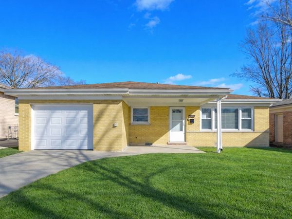 1621 Ingrid Lane, Chicago Heights, IL 60411