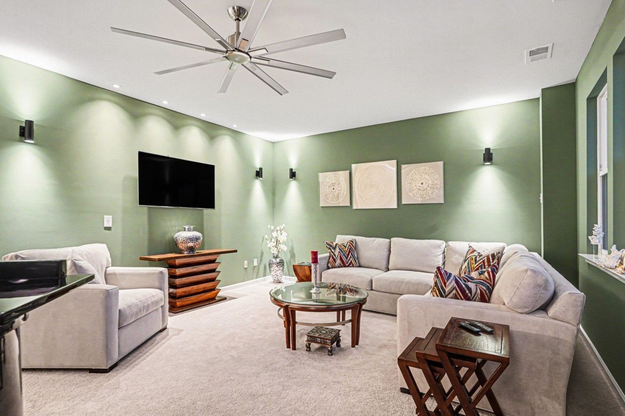 5451 Knobcone Loop Photo 8