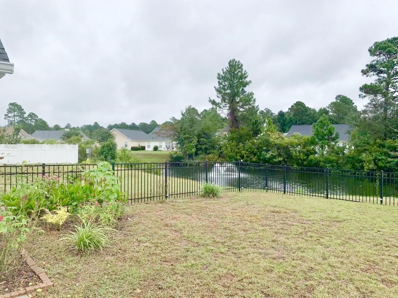 8208 Autumn Pond Ct. Photo 23