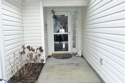 8208 Autumn Pond Ct. photo 4