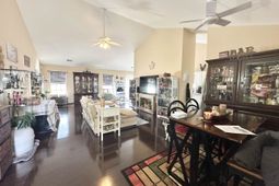 8208 Autumn Pond Ct. photo 4
