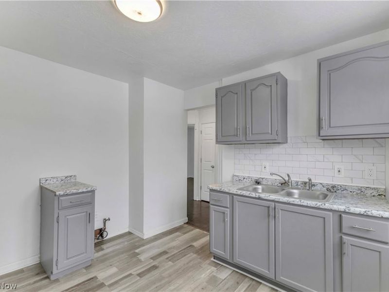 3662 W 117th Street, Cleveland, OH 44111 Photo 5