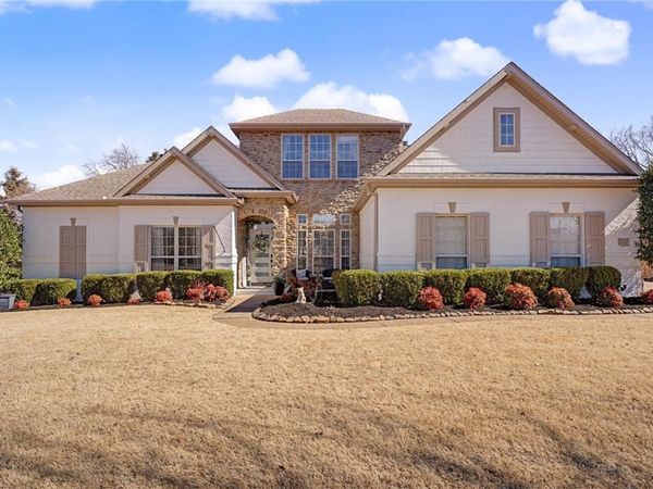 3340 N Doyne Hamm Drive, Fayetteville, AR 72703