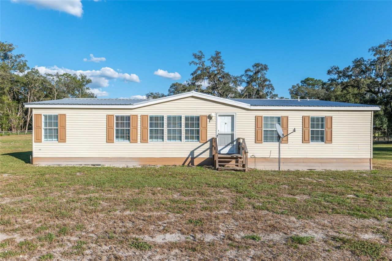 3291 SE 188th Terrace , Morriston, FL 32668 Photo