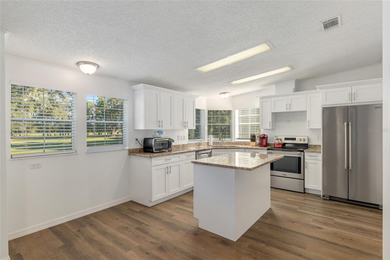 3291 SE 188th Terrace , Morriston, FL 32668 Photo