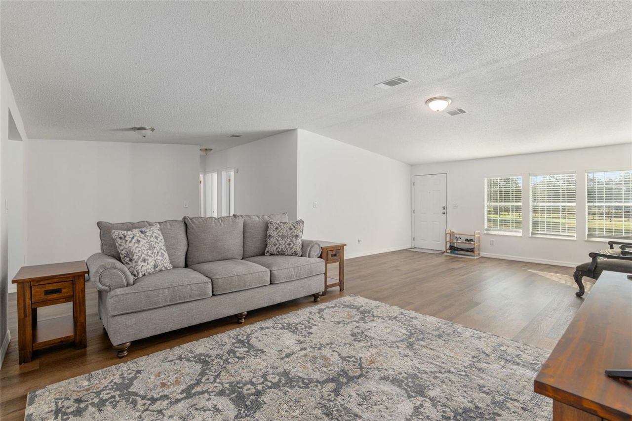 3291 SE 188th Terrace , Morriston, FL 32668 Photo