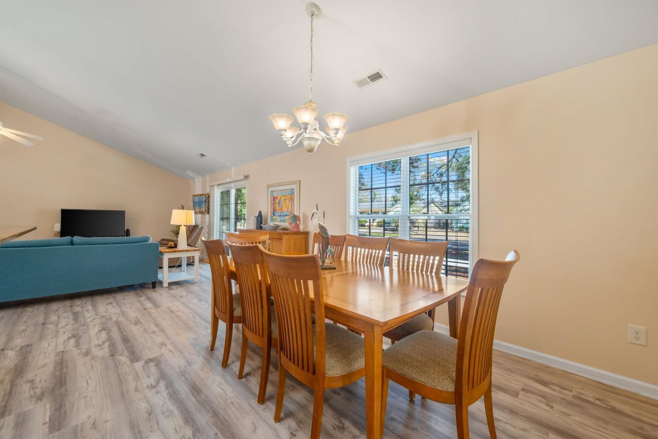 237 Melody Gardens Dr. Photo 15