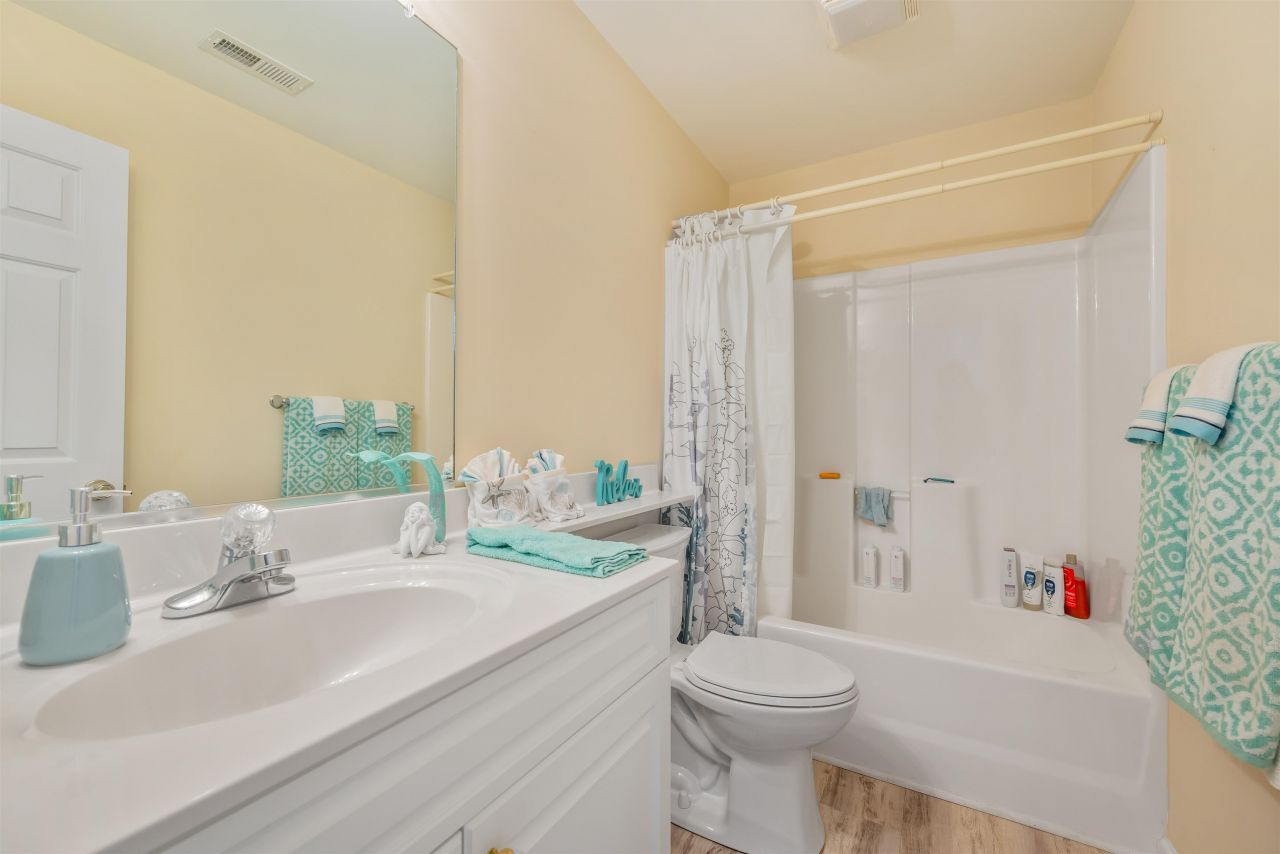 237 Melody Gardens Dr. Photo 29