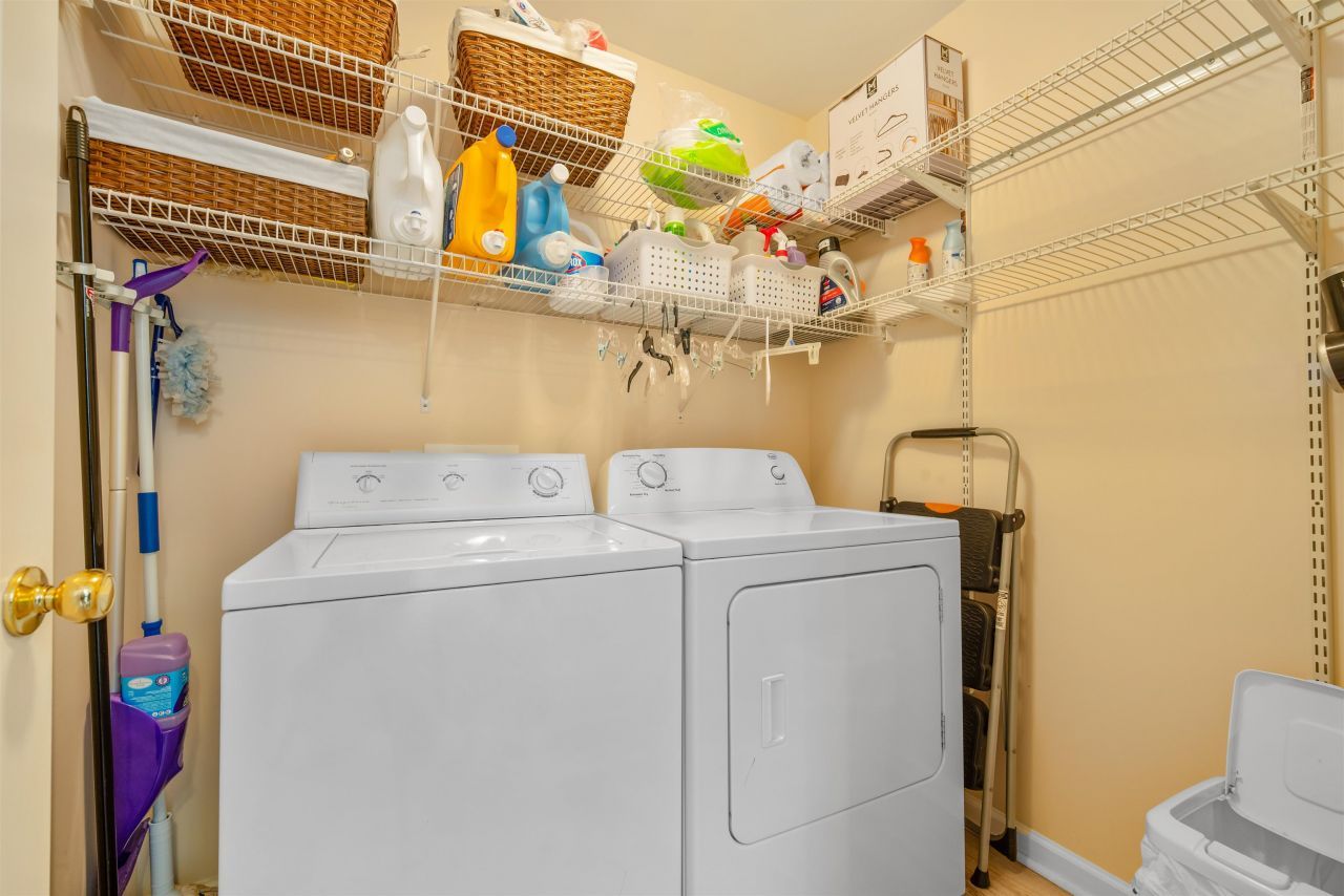 237 Melody Gardens Dr. Photo 35