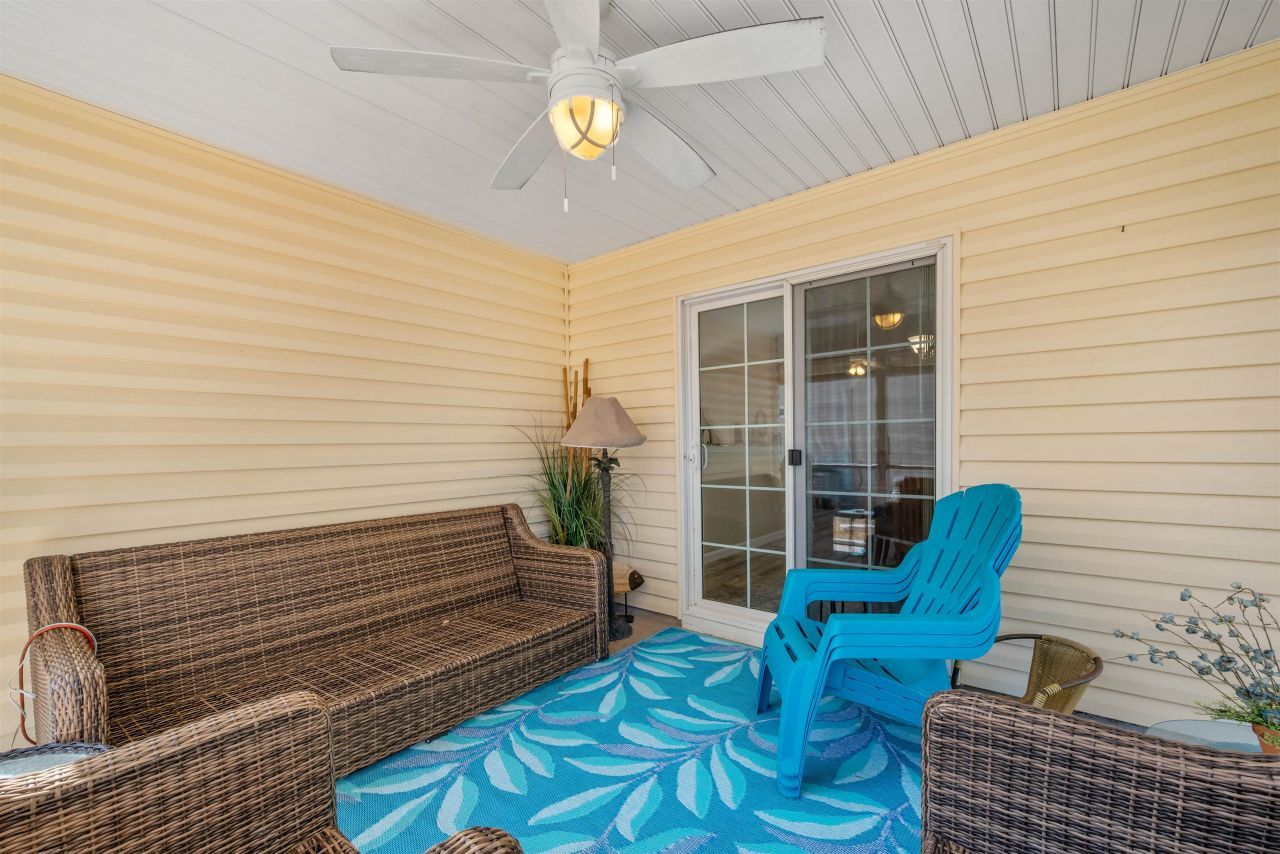 237 Melody Gardens Dr. Photo 36