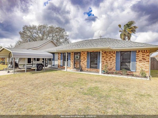 313 Louis Dr, Houma, LA 70364