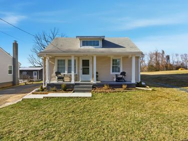 609 Pine Drive, Lynchburg, VA 24503